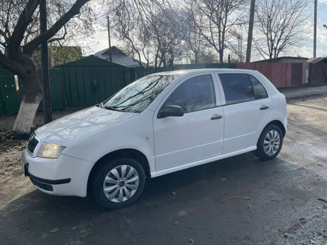 Белый Шкода Фабия, объемом двигателя 1.4 л и пробегом 300 тыс. км за 2700 $, фото 12 на Automoto.ua