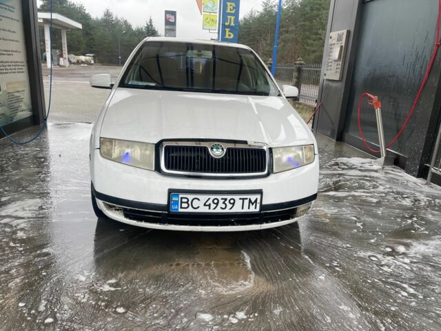 Білий Шкода Фабія, об'ємом двигуна 1.4 л та пробігом 325 тис. км за 2700 $, фото 6 на Automoto.ua