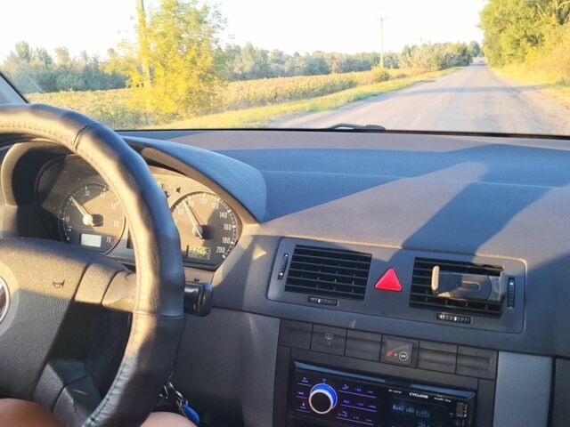 Білий Шкода Фабія, об'ємом двигуна 1.2 л та пробігом 375 тис. км за 2800 $, фото 8 на Automoto.ua