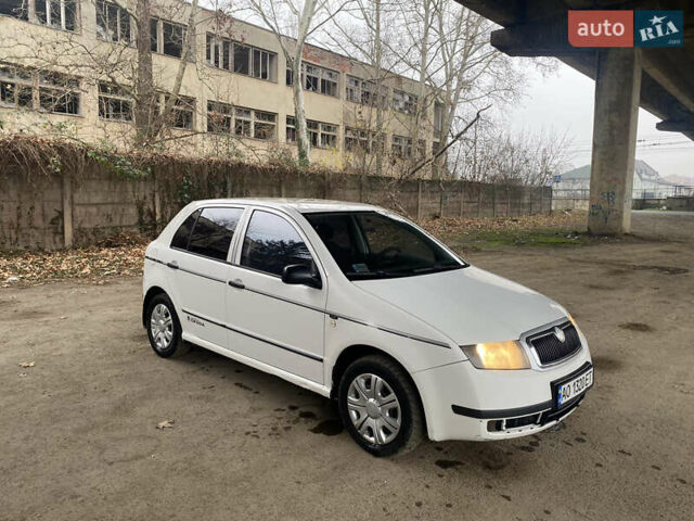 Білий Шкода Фабія, об'ємом двигуна 1.2 л та пробігом 270 тис. км за 2250 $, фото 10 на Automoto.ua