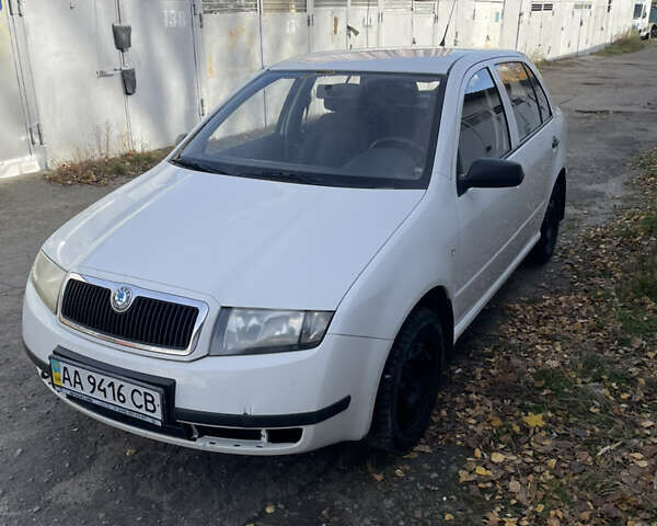 Білий Шкода Фабія, об'ємом двигуна 1.2 л та пробігом 196 тис. км за 2800 $, фото 6 на Automoto.ua