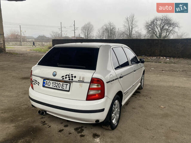 Білий Шкода Фабія, об'ємом двигуна 1.2 л та пробігом 270 тис. км за 2250 $, фото 6 на Automoto.ua