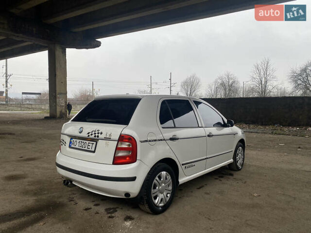 Білий Шкода Фабія, об'ємом двигуна 1.2 л та пробігом 270 тис. км за 2250 $, фото 7 на Automoto.ua