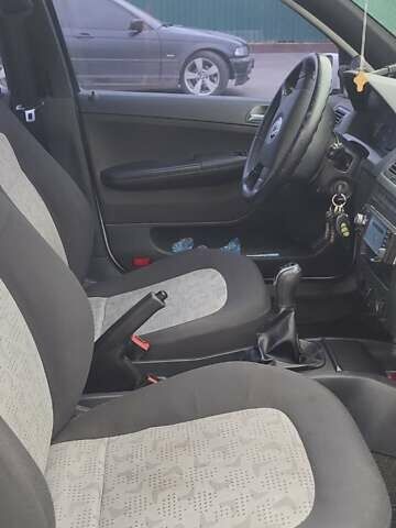 Білий Шкода Фабія, об'ємом двигуна 1.2 л та пробігом 310 тис. км за 3400 $, фото 16 на Automoto.ua