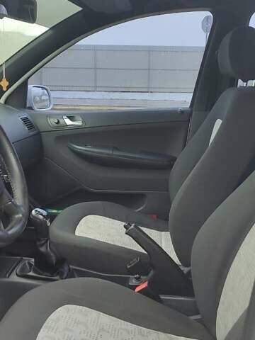 Білий Шкода Фабія, об'ємом двигуна 1.2 л та пробігом 310 тис. км за 3400 $, фото 19 на Automoto.ua