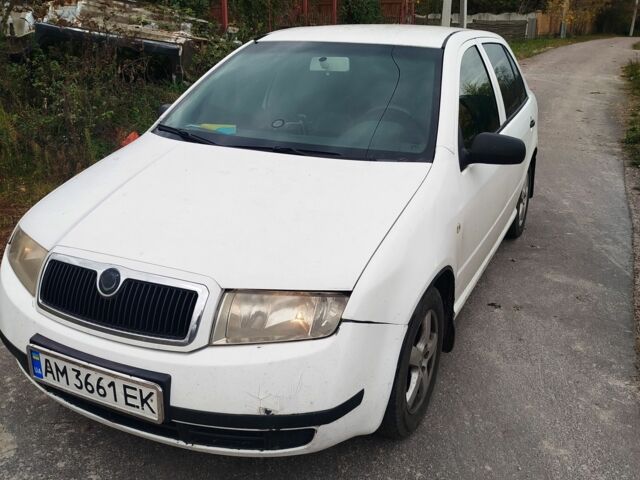 Белый Шкода Фабия, объемом двигателя 0 л и пробегом 252 тыс. км за 2700 $, фото 1 на Automoto.ua