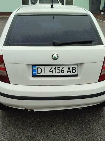 Білий Шкода Фабія, об'ємом двигуна 1.2 л та пробігом 310 тис. км за 3400 $, фото 5 на Automoto.ua