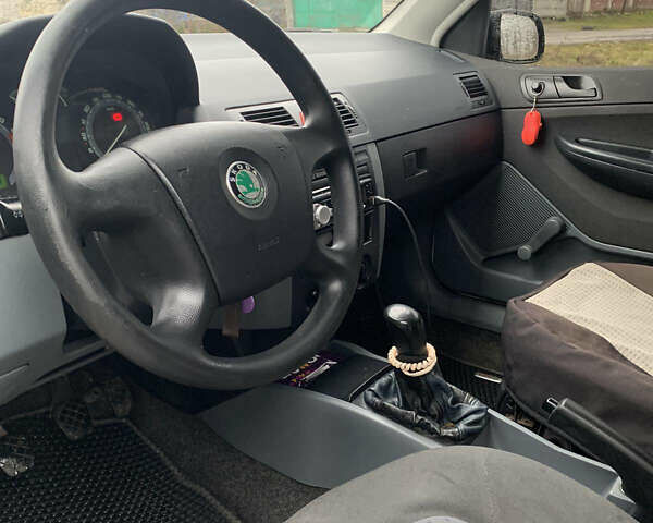 Білий Шкода Фабія, об'ємом двигуна 1.9 л та пробігом 262 тис. км за 3400 $, фото 10 на Automoto.ua