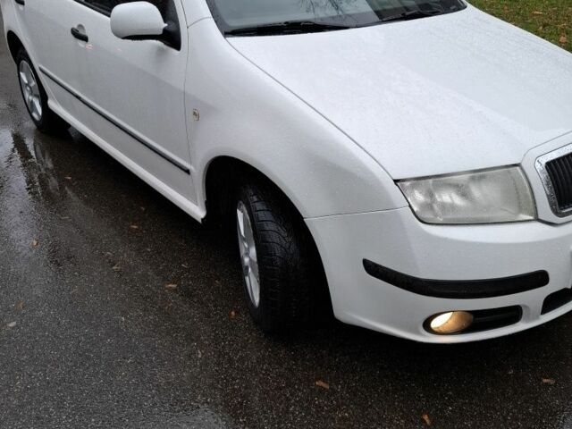 Білий Шкода Фабія, об'ємом двигуна 1.2 л та пробігом 230 тис. км за 3600 $, фото 2 на Automoto.ua