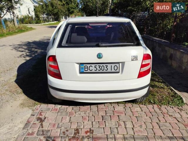 Білий Шкода Фабія, об'ємом двигуна 1.2 л та пробігом 166 тис. км за 2650 $, фото 2 на Automoto.ua
