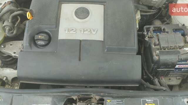 Шкода Фабия 2006 в Кропивницком (Кировограде) на Automoto.ua Белый Шкода Фабия, объемом двигателя 1.2 л и пробегом 360 тыс. км за 3800 $, фото 9 на Automoto.ua