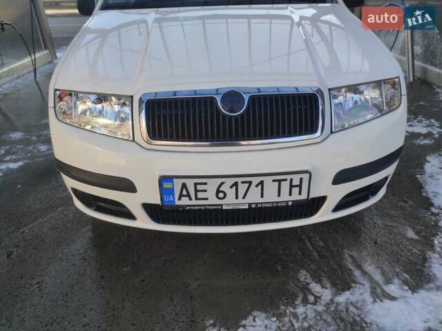Білий Шкода Фабія, об'ємом двигуна 1.2 л та пробігом 355 тис. км за 3800 $, фото 8 на Automoto.ua