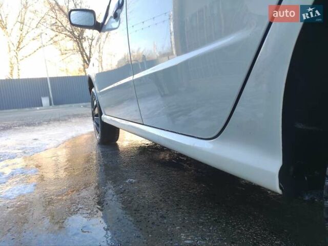 Білий Шкода Фабія, об'ємом двигуна 1.2 л та пробігом 355 тис. км за 3800 $, фото 2 на Automoto.ua