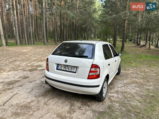 Белый Шкода Фабия, объемом двигателя 1.2 л и пробегом 187 тыс. км за 2750 $, фото 12 на Automoto.ua