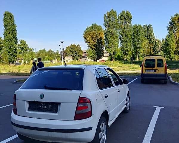 Шкода Фабия 2007 в Чернигове на Automoto.ua Белый Шкода Фабия, объемом двигателя 1.2 л и пробегом 288 тыс. км за 2500 $, фото 7 на Automoto.ua