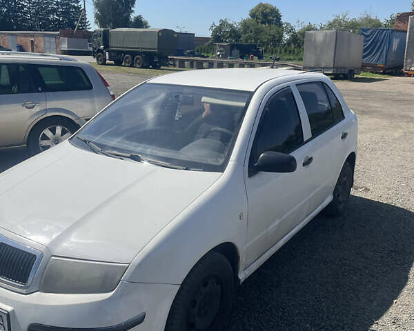 Білий Шкода Фабія, об'ємом двигуна 1.2 л та пробігом 375 тис. км за 2000 $, фото 5 на Automoto.ua