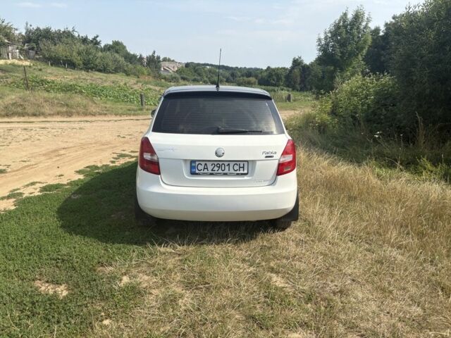 Білий Шкода Фабія, об'ємом двигуна 1.2 л та пробігом 173 тис. км за 4560 $, фото 2 на Automoto.ua