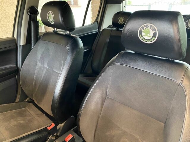 Белый Шкода Фабия, объемом двигателя 1.4 л и пробегом 193 тыс. км за 5000 $, фото 16 на Automoto.ua