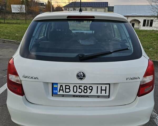 Білий Шкода Фабія, об'ємом двигуна 1.39 л та пробігом 213 тис. км за 5100 $, фото 5 на Automoto.ua