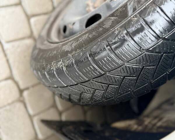 Белый Шкода Фабия, объемом двигателя 1.42 л и пробегом 273 тыс. км за 3800 $, фото 12 на Automoto.ua