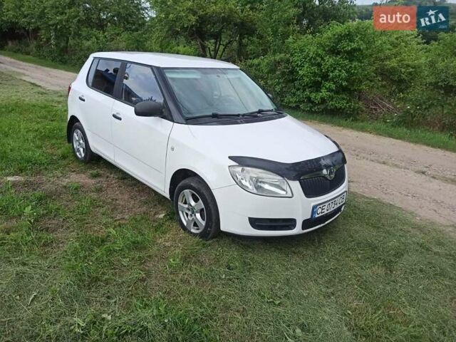 Білий Шкода Фабія, об'ємом двигуна 1.2 л та пробігом 246 тис. км за 4300 $, фото 18 на Automoto.ua