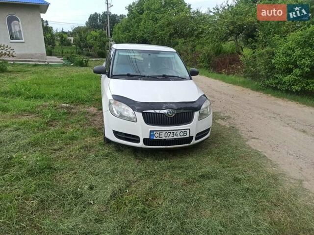Білий Шкода Фабія, об'ємом двигуна 1.2 л та пробігом 246 тис. км за 4300 $, фото 1 на Automoto.ua