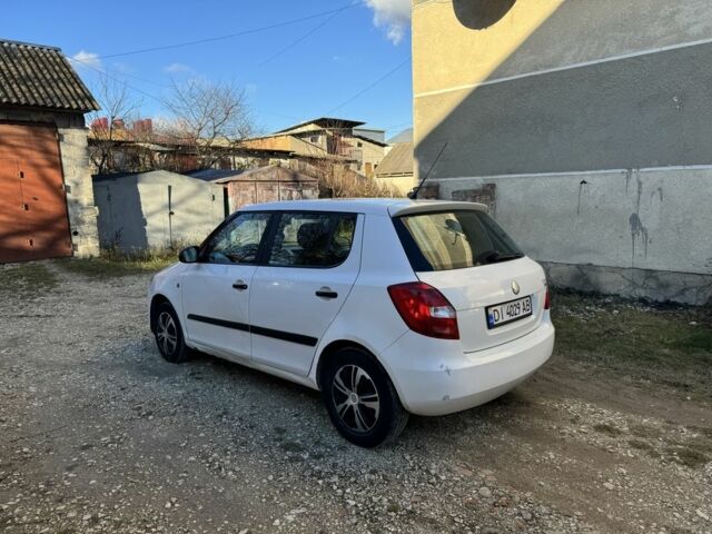 Білий Шкода Фабія, об'ємом двигуна 1.4 л та пробігом 280 тис. км за 3000 $, фото 1 на Automoto.ua