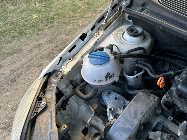 Білий Шкода Фабія, об'ємом двигуна 1.4 л та пробігом 280 тис. км за 3000 $, фото 15 на Automoto.ua