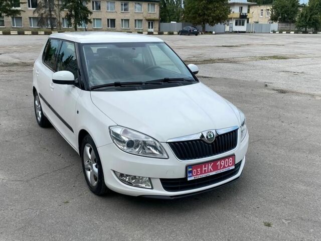 Білий Шкода Фабія, об'ємом двигуна 0 л та пробігом 209 тис. км за 6500 $, фото 1 на Automoto.ua