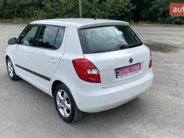 Білий Шкода Фабія, об'ємом двигуна 1.2 л та пробігом 209 тис. км за 2500 $, фото 9 на Automoto.ua