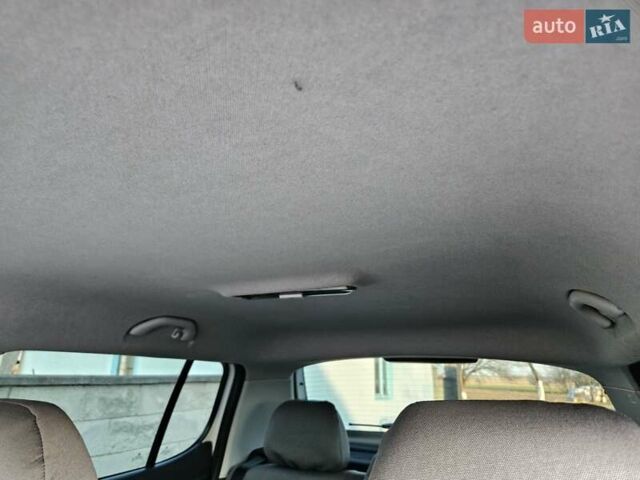 Белый Шкода Фабия, объемом двигателя 1.6 л и пробегом 198 тыс. км за 5200 $, фото 15 на Automoto.ua