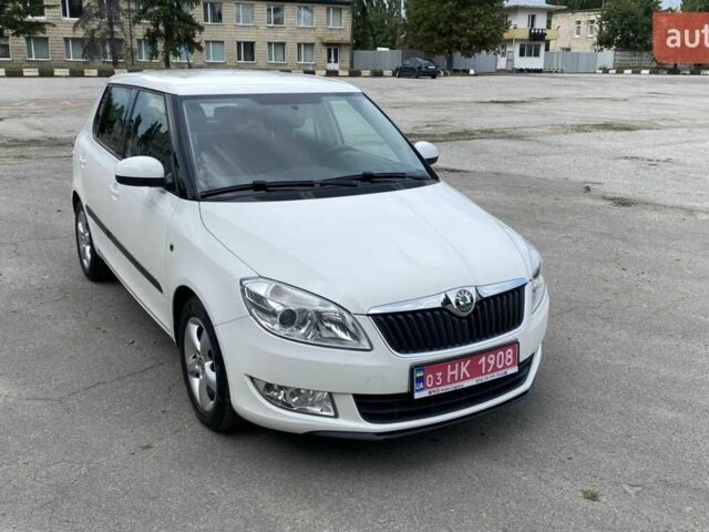 Білий Шкода Фабія, об'ємом двигуна 1.2 л та пробігом 209 тис. км за 2500 $, фото 4 на Automoto.ua