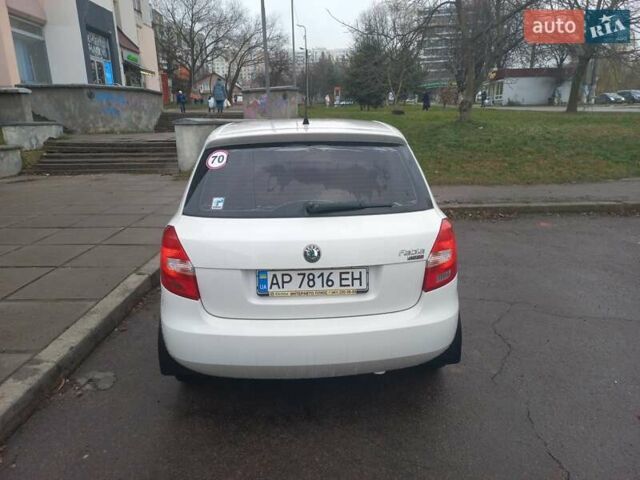 Белый Шкода Фабия, объемом двигателя 1.2 л и пробегом 48 тыс. км за 5000 $, фото 19 на Automoto.ua