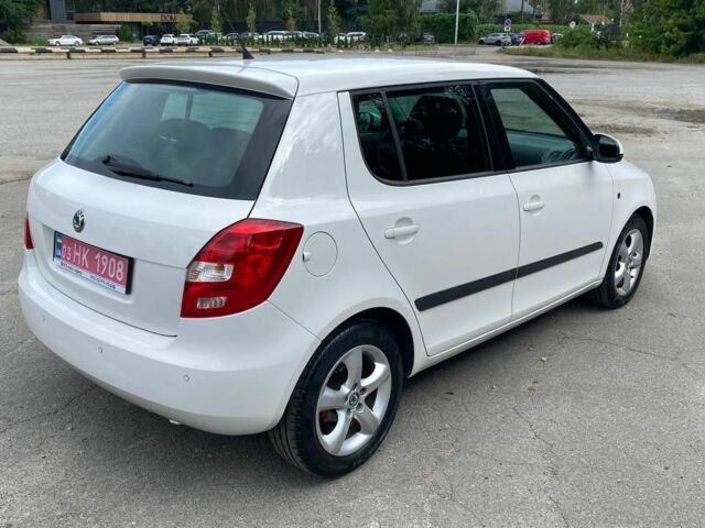 Білий Шкода Фабія, об'ємом двигуна 1.2 л та пробігом 209 тис. км за 6500 $, фото 5 на Automoto.ua