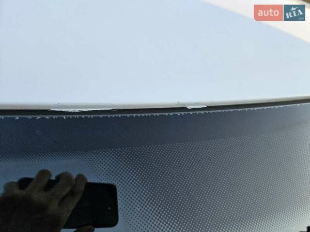 Белый Шкода Фабия, объемом двигателя 1.6 л и пробегом 198 тыс. км за 5200 $, фото 7 на Automoto.ua