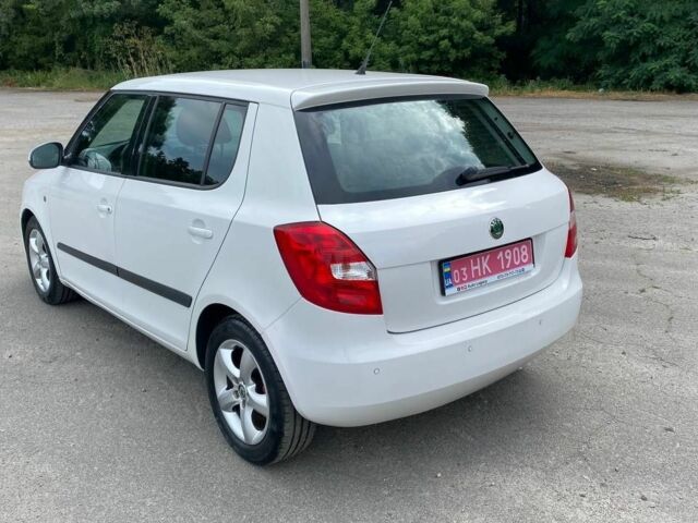 Білий Шкода Фабія, об'ємом двигуна 1.2 л та пробігом 209 тис. км за 6500 $, фото 3 на Automoto.ua