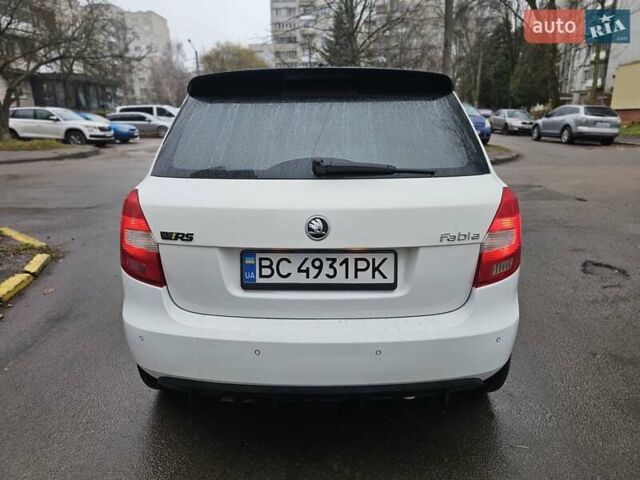Белый Шкода Фабия, объемом двигателя 1.39 л и пробегом 213 тыс. км за 7250 $, фото 8 на Automoto.ua