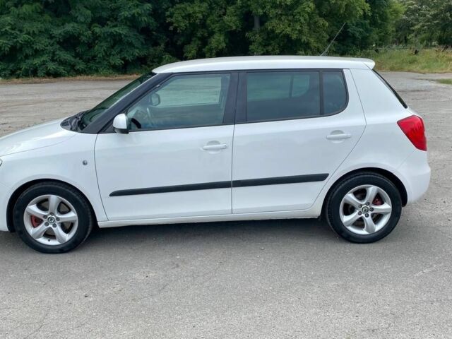 Білий Шкода Фабія, об'ємом двигуна 0 л та пробігом 209 тис. км за 6500 $, фото 2 на Automoto.ua