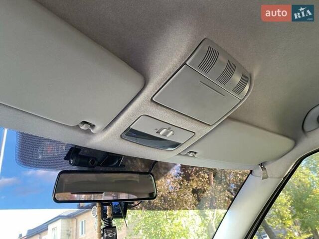 Белый Шкода Фабия, объемом двигателя 1.2 л и пробегом 112 тыс. км за 6400 $, фото 9 на Automoto.ua