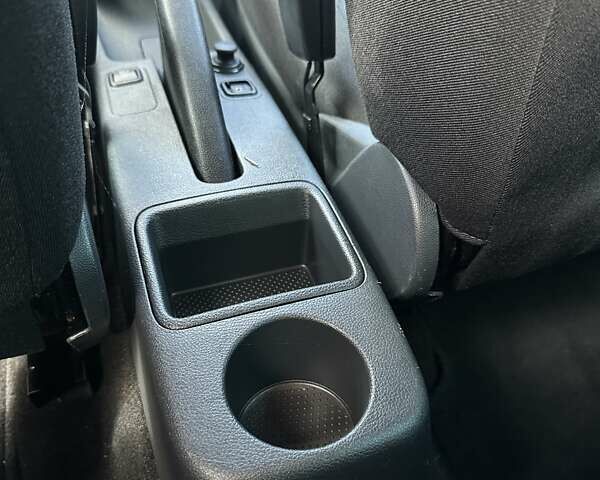 Шкода Фабия 2011 в Буче на Automoto.ua Белый Шкода Фабия, объемом двигателя 1.2 л и пробегом 156 тыс. км за 6300 $, фото 23 на Automoto.ua