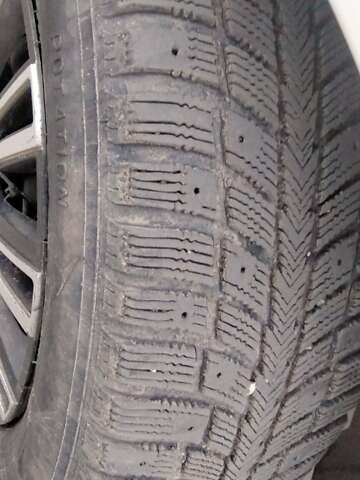 Белый Шкода Фабия, объемом двигателя 1.6 л и пробегом 274 тыс. км за 5500 $, фото 4 на Automoto.ua