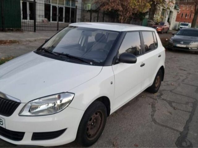 Білий Шкода Фабія, об'ємом двигуна 1.2 л та пробігом 192 тис. км за 5500 $, фото 5 на Automoto.ua