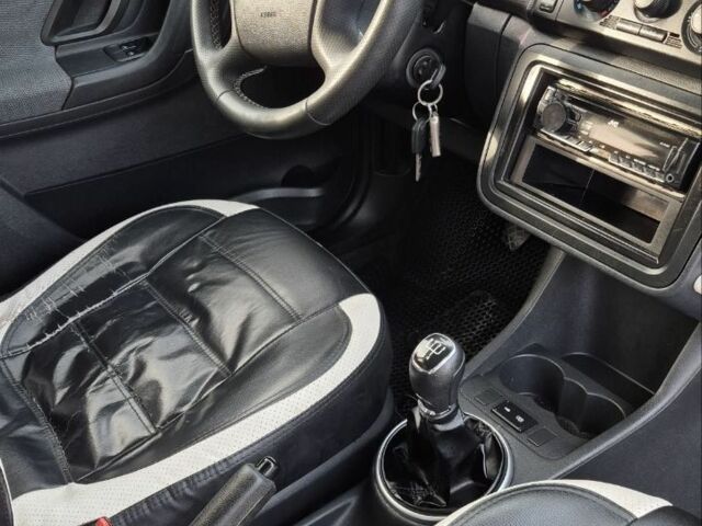 Білий Шкода Фабія, об'ємом двигуна 0 л та пробігом 240 тис. км за 3999 $, фото 12 на Automoto.ua