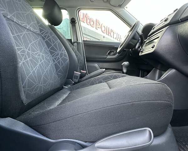 Шкода Фабия 2011 в Буче на Automoto.ua Белый Шкода Фабия, объемом двигателя 1.2 л и пробегом 156 тыс. км за 6300 $, фото 21 на Automoto.ua