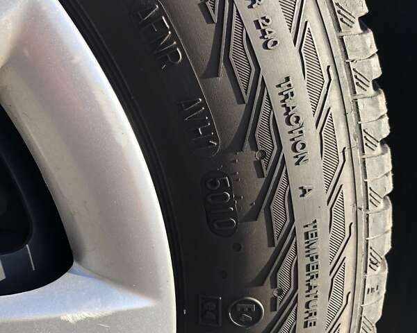 Белый Шкода Фабия, объемом двигателя 1.2 л и пробегом 25 тыс. км за 6200 $, фото 17 на Automoto.ua