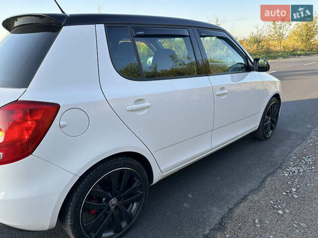 Білий Шкода Фабія, об'ємом двигуна 1.4 л та пробігом 229 тис. км за 8500 $, фото 20 на Automoto.ua