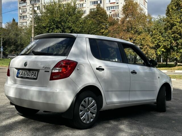 Шкода Фабія 2011 у Запоріжжя на Automoto.ua Білий Шкода Фабія, об'ємом двигуна 1.4 л та пробігом 230 тис. км за 5200 $, фото 4 на Automoto.ua
