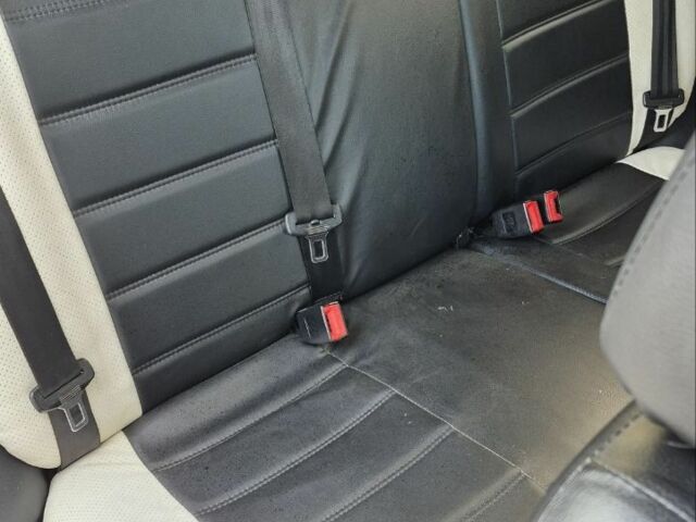 Білий Шкода Фабія, об'ємом двигуна 0 л та пробігом 240 тис. км за 3999 $, фото 9 на Automoto.ua