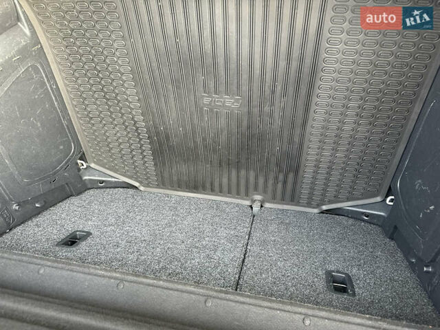 Білий Шкода Фабія, об'ємом двигуна 1.4 л та пробігом 229 тис. км за 8500 $, фото 24 на Automoto.ua