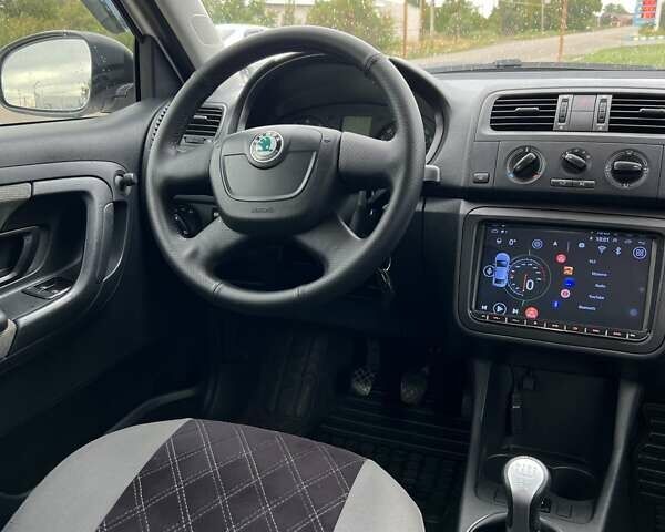 Білий Шкода Фабія, об'ємом двигуна 1.2 л та пробігом 150 тис. км за 6700 $, фото 26 на Automoto.ua